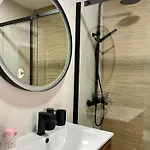 Vut Condes Garaje Privado Apartament