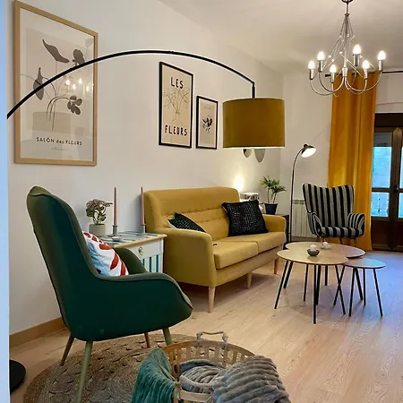 Vut Condes Garaje Privado Apartman