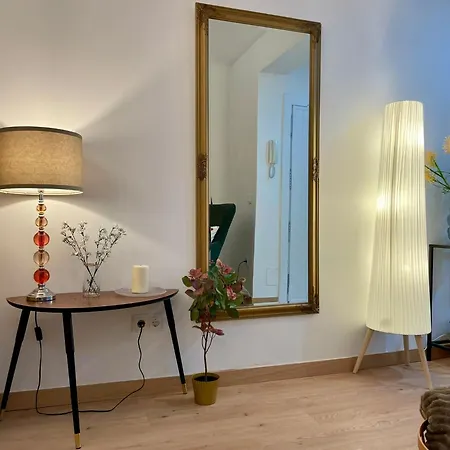 Vut Condes Garaje Privado Apartman *