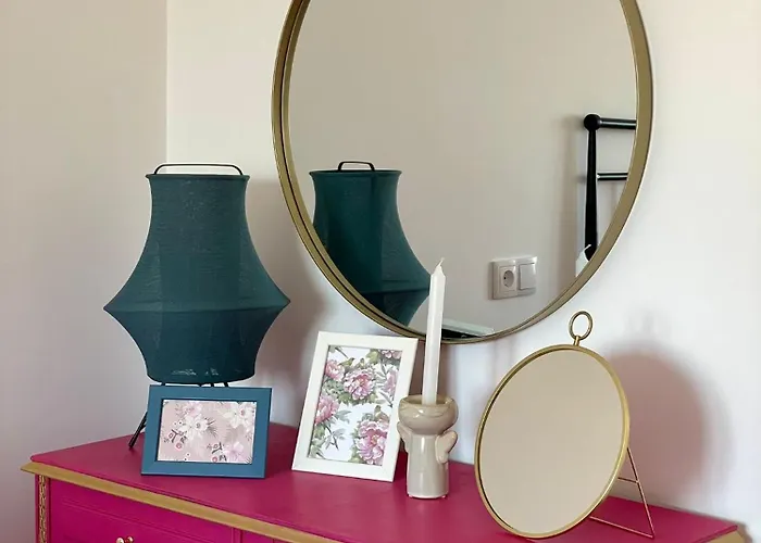 Vut Condes Garaje Privado *